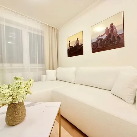 Modern One-bedroom Near Centre شقة *